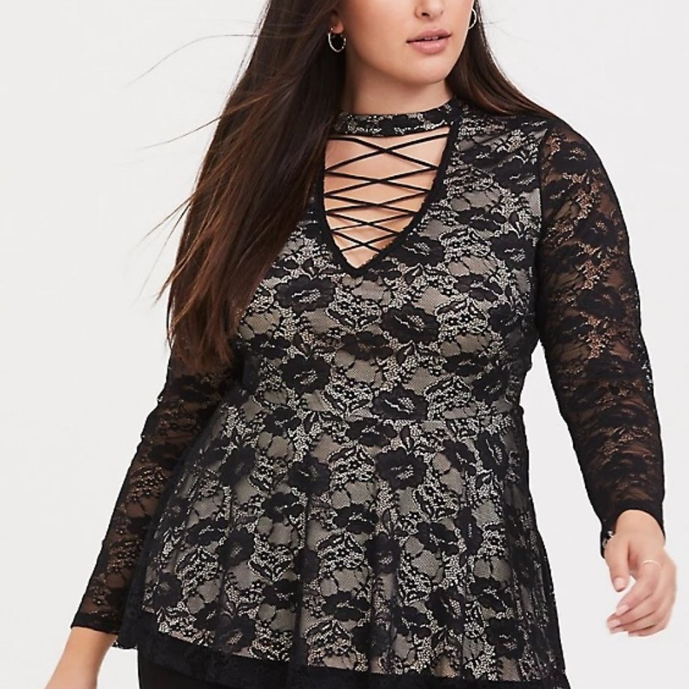 TORRID BLACK LACE LATTICE PEPLUM TOP